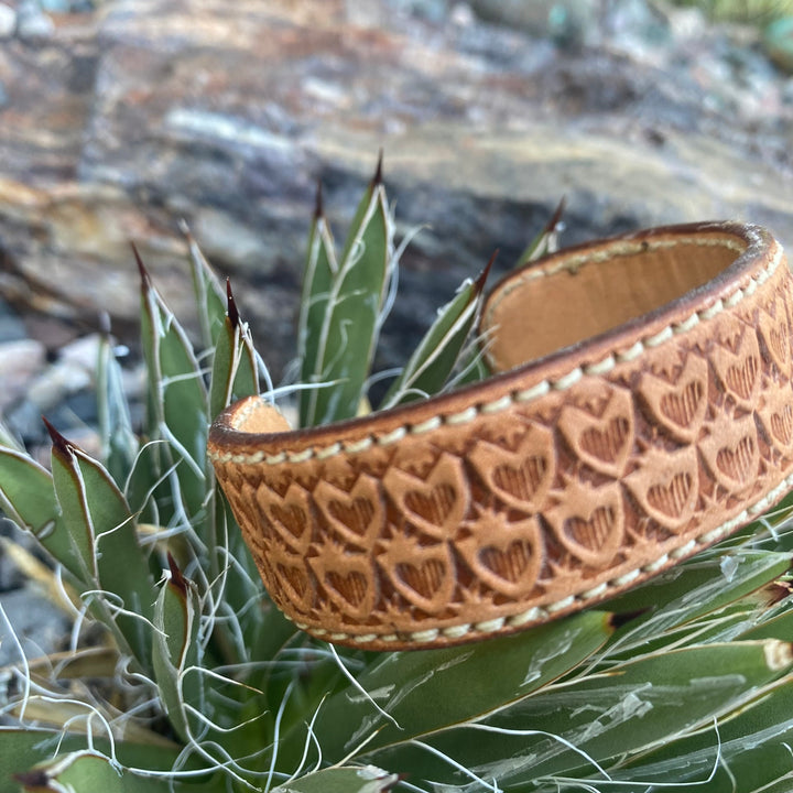 Hart Cuff (blem)